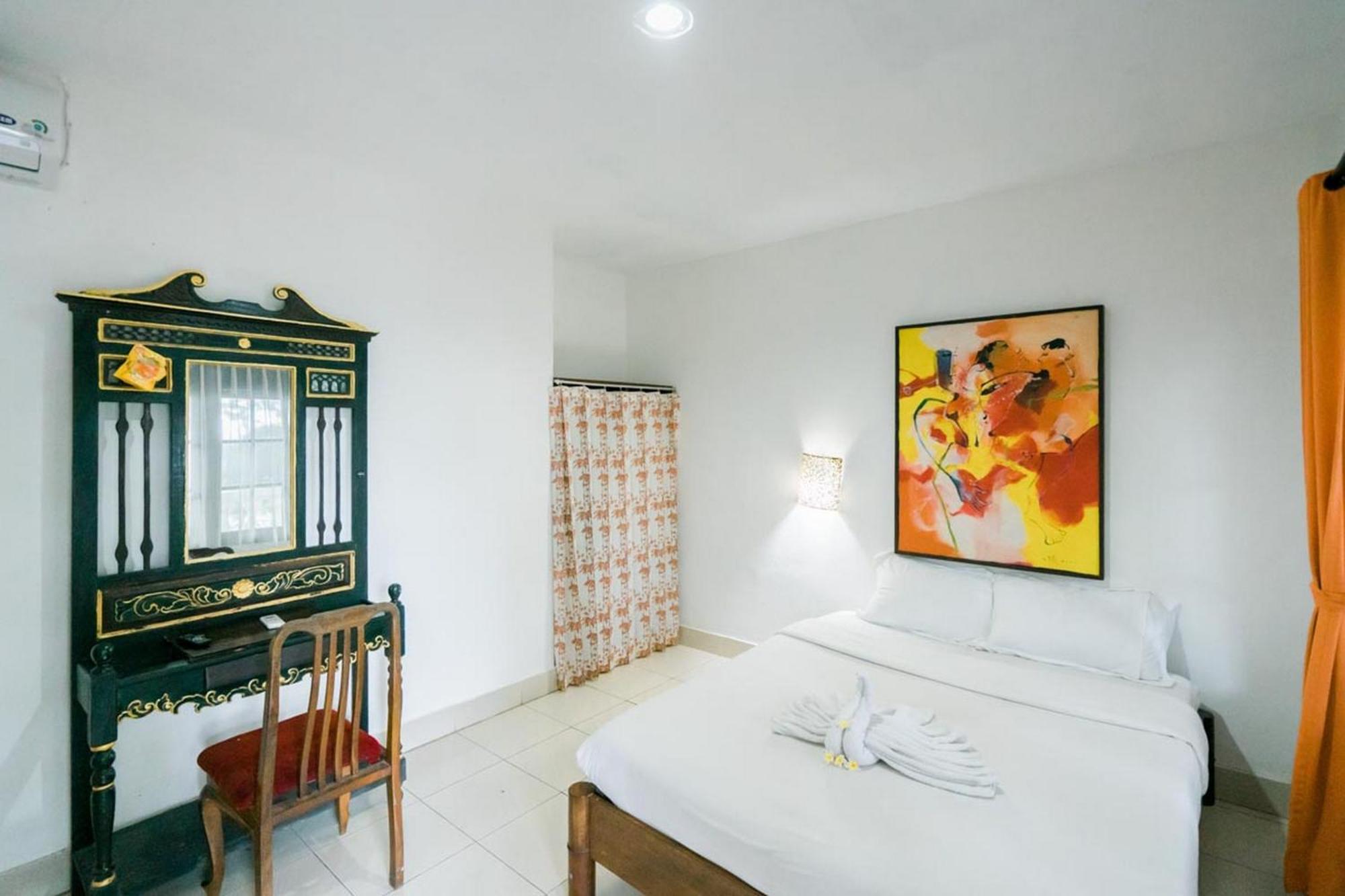 Urbanview Hotel Ananda Beach Sanur Exteriér fotografie
