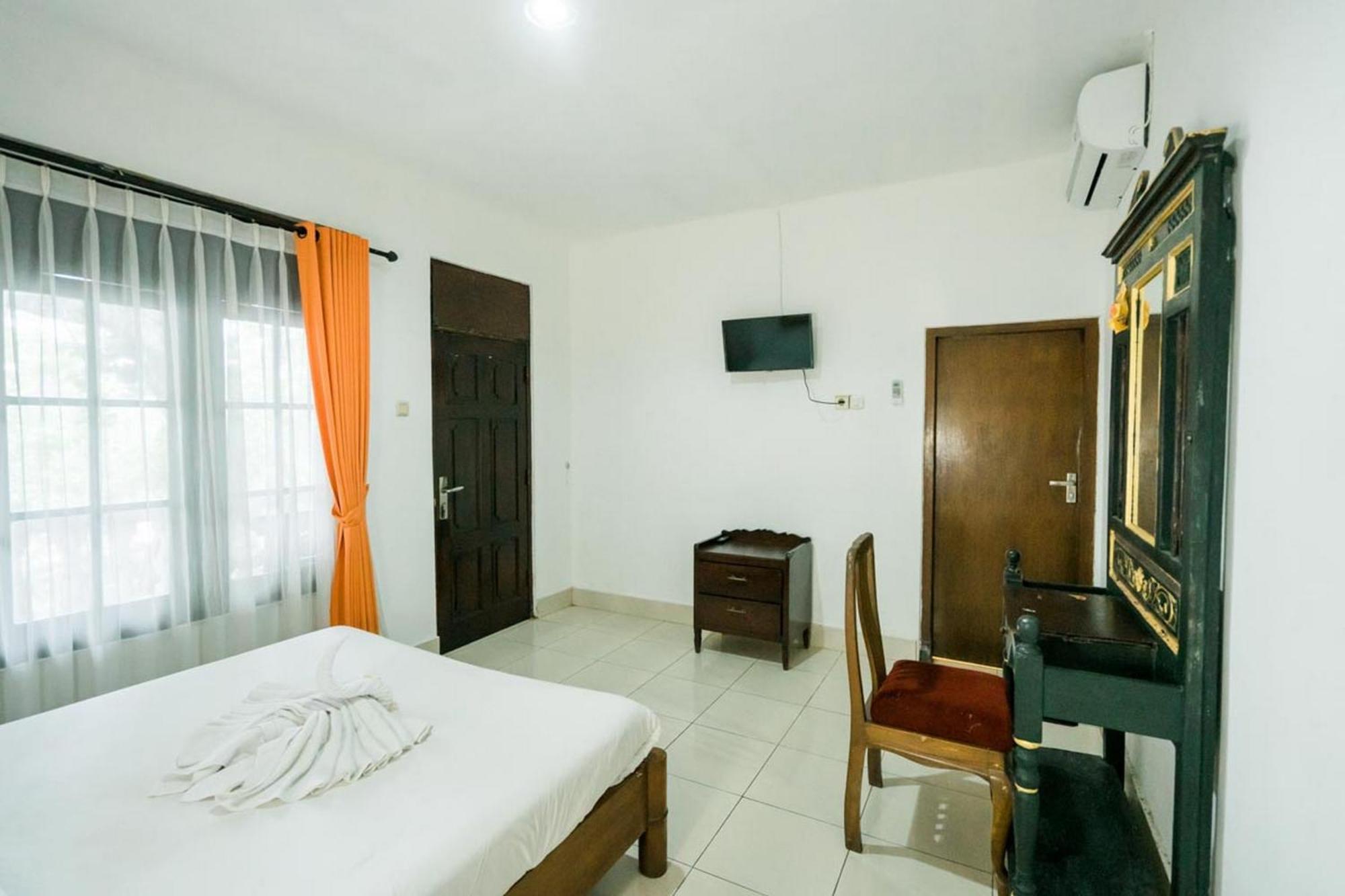Urbanview Hotel Ananda Beach Sanur Exteriér fotografie