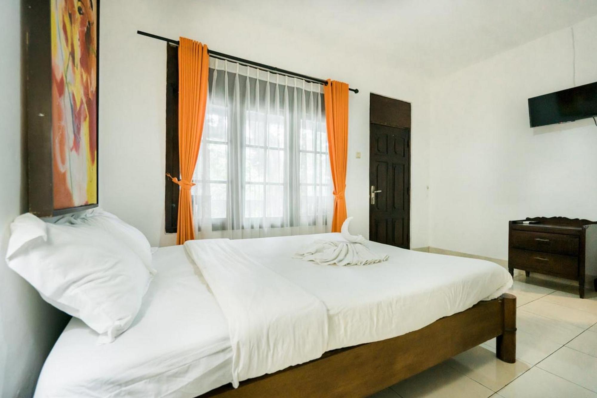 Urbanview Hotel Ananda Beach Sanur Exteriér fotografie
