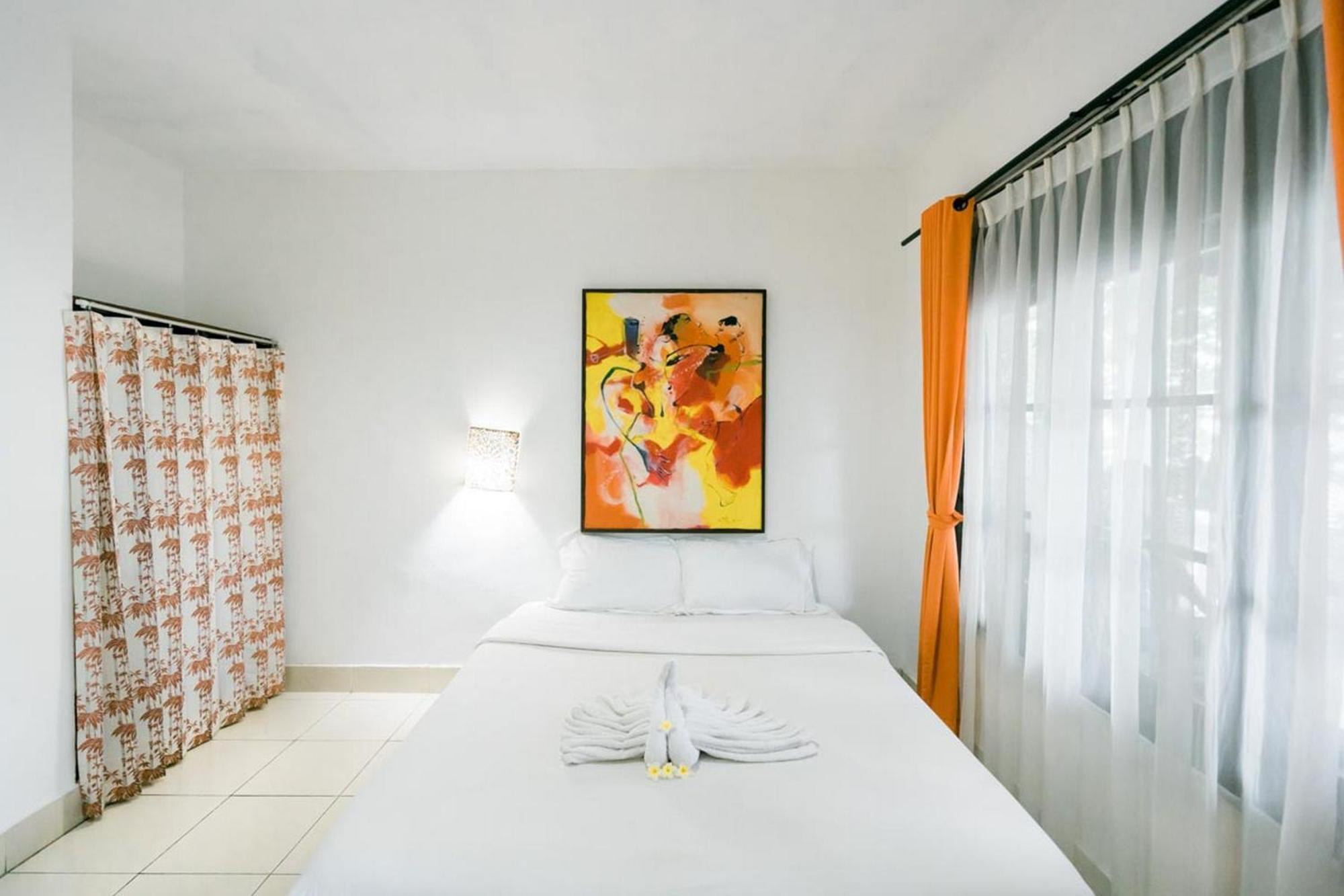 Urbanview Hotel Ananda Beach Sanur Exteriér fotografie